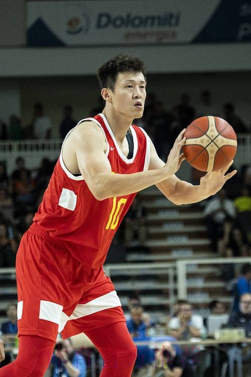 卡巴妙传 周鹏弧顶三分空心入网